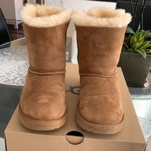 UGG Bailey Bow boots